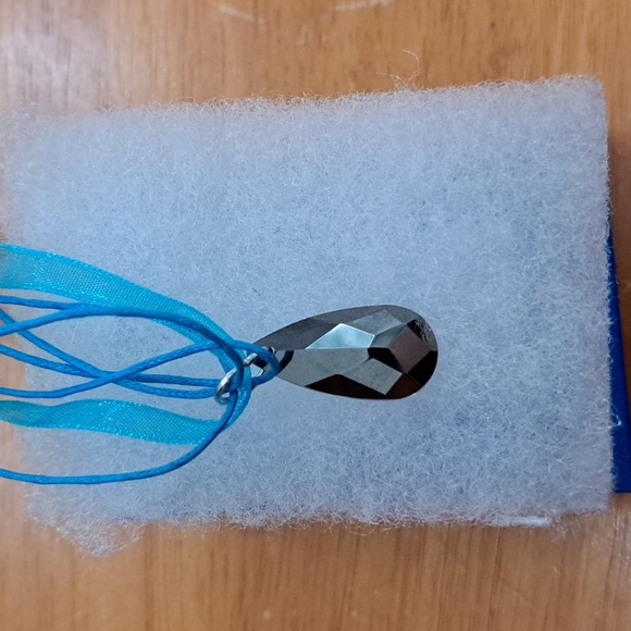 Fresh Violets Crystal Marquise Necklace - Picture 6 of 6